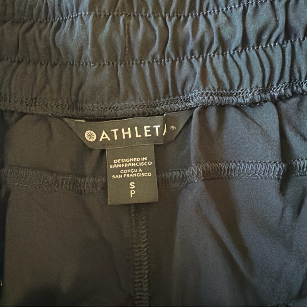 Athleta Crossroads Shorts Womens Small Black Activewear Running SRP  $65 Unlined - Picture 4 of 8